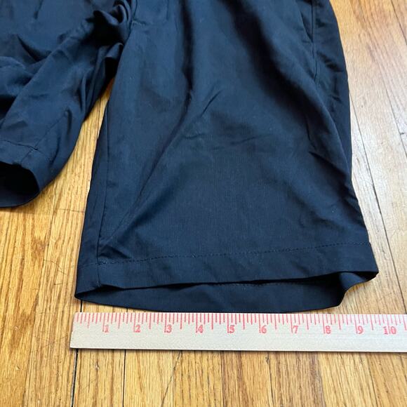 Under Armour Shorts Mens 32 X10 Black Performance Flat Front Golf - Picture 9 of 9